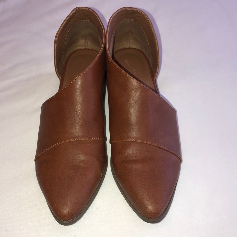 Universal thread Wenda Cut-out bootie